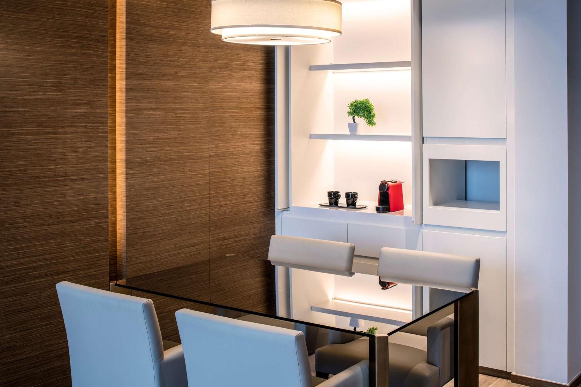 Doubletree Suites By Hilton - Riyadh Financial District Екстер'єр фото